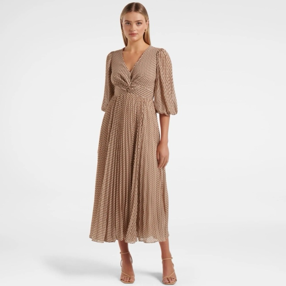 Forever New Camel Tile Geo Viviana Twist Front Pleated Midi Dress size 6 US